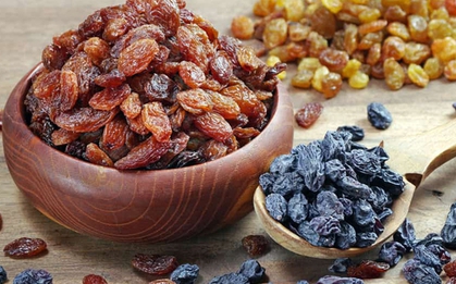 Ăn một ít nho khô trước khi ngủ, sau nửa tháng bạn sẽ nhận 4 lợi ích tuyệt vời, biết càng sớm càng tốt