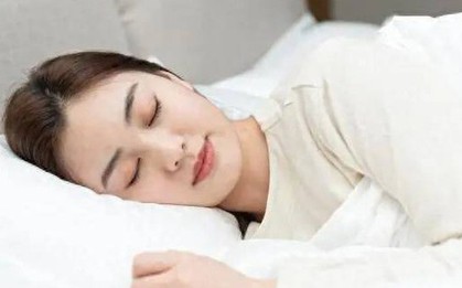 Hãy tạm biệt việc đếm cừu! Một phương pháp ngủ cực kỳ đơn giản đã cứu sống vô số người mất ngủ