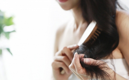 Không cần tốn nhiều tiền đầu tư mà tóc vẫn mọc nhanh và chắc khỏe, biết cách đơn giản này chắc chắn chị em nào cũng làm ngay