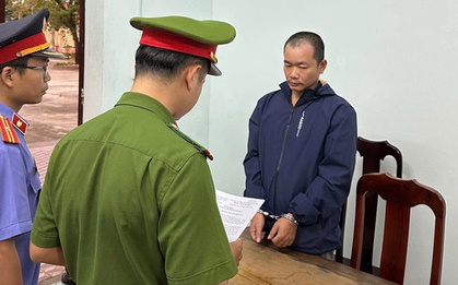 Vợ xin ly hôn, chồng chém vợ rồi uống thuốc trừ sâu, thắt cổ muốn chết chung