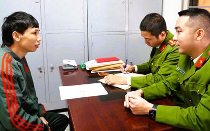 Một thanh niên từ Thái Lan về nước tới công an đầu thú