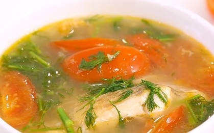 Suy thận cấp, tổn thương gan nghiêm trọng sau khi cố ăn bát canh cá có vị lạ