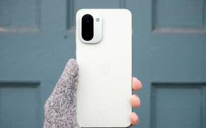 "Bom tấn" tầm trung vừa ra mắt: Rẻ hơn hàng flagship cả 10 triệu vẫn có đủ chip 8 Gen 5, pin lớn 7.400mAh