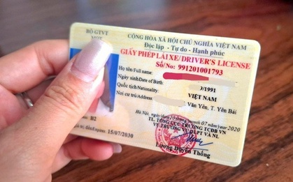 Từ năm 2025, bằng lái xe máy bị trừ hết điểm mà vẫn chạy bị phạt bao nhiêu?