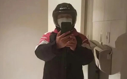 Giảng viên đại học đi làm shipper: Một tháng kiếm 26 triệu đồng, sụt 6kg