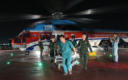 Chuyến bay dài kỷ lục trên biển cứu cùng lúc 2 bệnh nhân nguy kịch từ Trường Sa