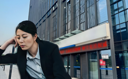 Người phụ nữ chuyển khoản nhầm 9 tỷ đồng, ngân hàng tuyên bố: "Không thể lấy lại vì người nhận nợ chúng tôi 26 tỷ đồng"