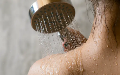 Da khô, ngứa vào mùa đông có phải do tắm rửa không đúng cách?