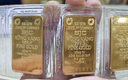 Chuyên gia khuyến cáo: "Tuyệt đối không vay tiền để mua vàng”