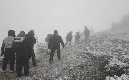 Ngoài Fansipan, đây là nơi lạnh không kém ở miền Bắc hôm nay: Cũng là núi, nhiều năm có băng giá, tuyết