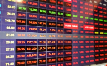 Giảm hơn 52 điểm, VN-Index mất mốc 1.700, sắc đỏ bao trùm thị trường