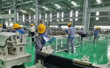 Nghỉ Tết Dương lịch 4 ngày, thưởng 140 triệu đồng/người