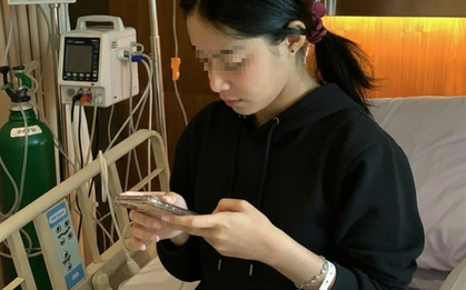 Cô gái trẻ mắc ung thư tuyến giáp, bác sĩ chỉ vào chiếc điện thoại và nói: "Nó là đồng phạm!"