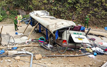 Lật xe chở đoàn thiện nguyện làm 9 người chết: Thủ tướng yêu cầu kiểm tra nhà xe
