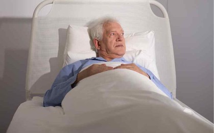 Người cao tuổi và cảm lạnh: Nguy cơ biến chứng ít được chú ý