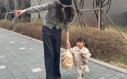 Những người mẹ có EQ cao thật sự sẽ không cố làm những hành vi chứng minh mình có EQ cao trước mặt con cái