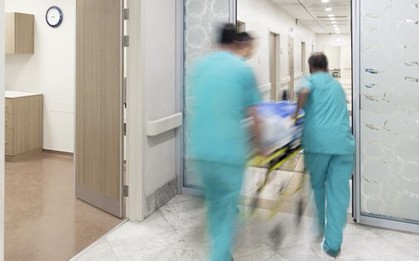 Người phụ nữ gặp nguy hiểm tính mạng sau khi uống rượu pha mật cá trắm để chữa đau đầu