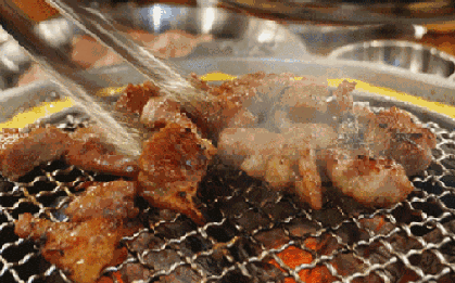 Ngày càng có nhiều người chết vì ung thư? Bác sĩ nhắc: Thà ăn cơm không còn hơn ham ăn 3 loại thịt này