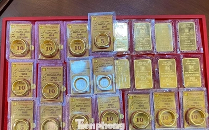 Năm biến động của giá vàng: Kẻ cười, người khóc