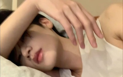 3 kiểu dùng gối "bẻ cong" xương khớp, khiến nhiều người còn trẻ mà tối ngày đau nhức, xương yếu hơn người già