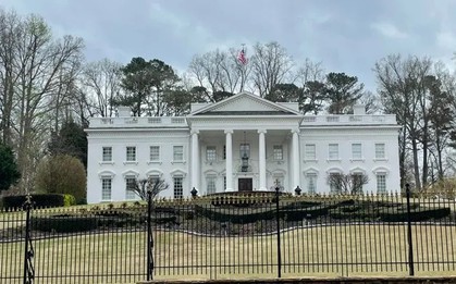 Gia đình gốc Việt rao bán 'bản sao' Nhà Trắng giá 35 triệu USD