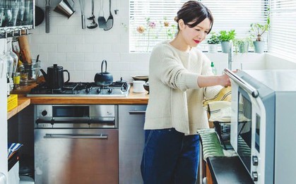 3 kiểu “đầu tư lầm tưởng” khiến phụ nữ trung niên mất tiền nhiều hơn mà vẫn nghĩ đang tiết kiệm