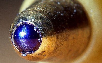 Vì sao trên thế giới chỉ có 4 quốc gia sản xuất được đầu bút bi?