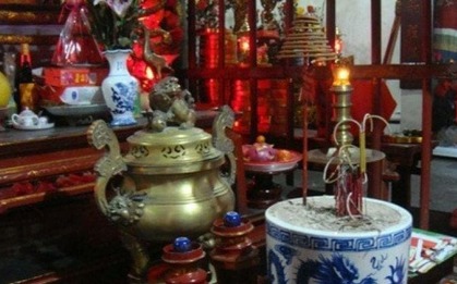 6 thời điểm không nên thắp hương