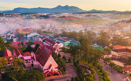 1 điểm du lịch lọt được tìm kiếm nhiều nhất trên Google 2025: Tiểu Paris ở nơi lưng chừng núi, khách Việt, khách Tây đều mê tít