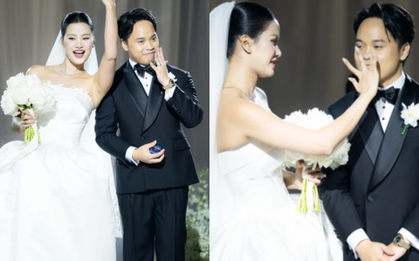 Đám cưới Hương Ly tại Hà Nội: Cô dâu che bụng lùm lùm, chồng đại gia rưng rưng trên lễ đường