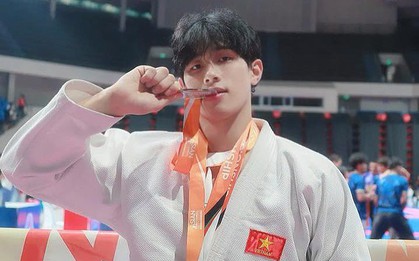 Trai đẹp tuyển võ Việt Nam dự SEA Games 33: Visual cực phẩm, body 6 múi cuồn cuộn