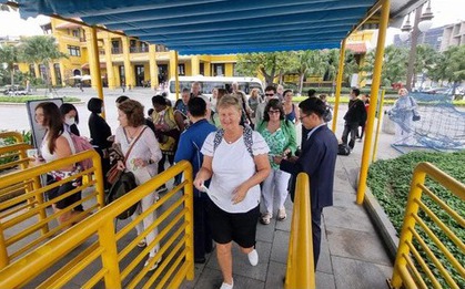 Từ ngày 10-12, khách mua vé tham quan Vịnh Hạ Long cần cung cấp đủ thông tin nhận diện