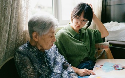 Người phụ nữ 30 năm làm giúp việc tiết lộ bi kịch của người già có tiền