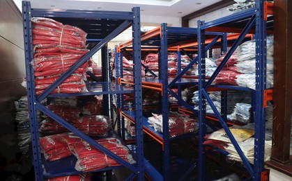 Phát hiện kho hàng giả tại Hà Nội, do Dương Tấn Rine làm chủ