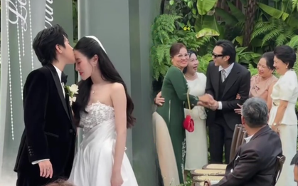 "Tóm trọn" thái độ của mẹ Vũ Cát Tường trong lễ thành đôi, cách tương tác với dàn sao Vbiz đang viral chóng mặt