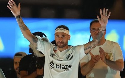 Vừa nhận tiền tấn từ Al Hilal, Neymar liền nói xấu đội bóng cũ