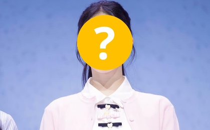 Nóng: Nữ ca sĩ 10X cực hot bị tố quấy rối loạt giáo viên, đánh người tới mức náo loạn cả trường