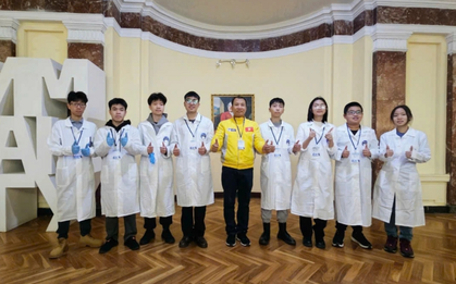 Nam sinh lớp 10 giành huy chương vàng Olympic Dự án Hóa học quốc tế 2025