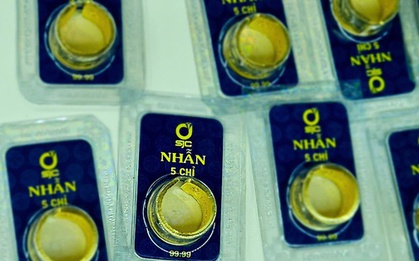 Giá vàng tiếp tục gây bất ngờ sau ngày Thần Tài