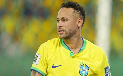 Vừa lên tuyển Brazil được vài ngày, Neymar lại bị gạch tên
