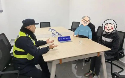 Nhất quyết chuyển tiền cho "Jack Ma", cụ bà mất 14 triệu đồng dù chồng hết lời ngăn cản