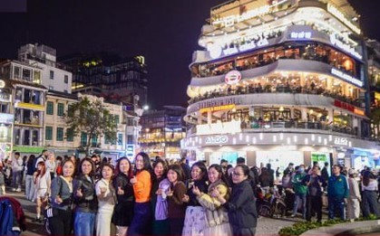 CSGT sẽ xử lý tình trạng tụ tập, đỗ xe trái phép check-in chia tay 'Hàm cá mập'