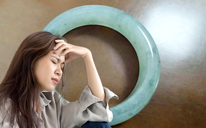 Người phụ nữ mua vòng ngọc bích 254 triệu đồng trên livestream của “chuyên gia thẩm định”, nhận hàng mới biết là đồ giả: tòa tuyên bố “phải trả 1 đền 3”