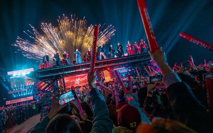 Loạt bí kíp "sống còn" giúp gai con quẩy concert Anh Trai Vượt Ngàn Chông Gai không sót khoảnh khắc nào