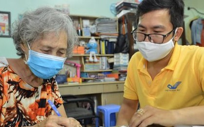 Người từ 70 tuổi không có lương hưu được nhận trợ cấp hưu trí