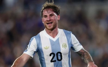 Không cần Messi, Argentina vẫn đè bẹp Brazil