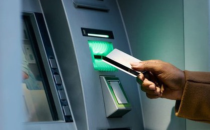 Cân nhắc giới hạn giao dịch chuyển khoản, nạp rút tiền tại ATM đối với người trên 75 tuổi: Quốc gia Châu Á nỗ lực ngăn chặn lừa đảo