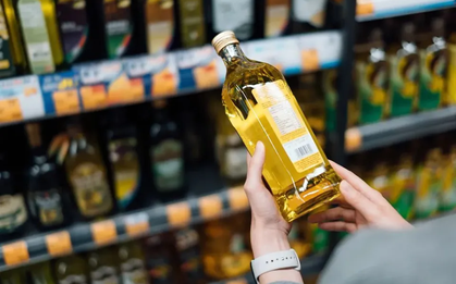 Chọn dầu ăn thế nào tốt? Hãy nhớ 2 điểm này