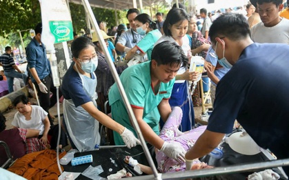 Myanmar chạy đua cứu người sau động đất: Bệnh viện "vỡ trận", nạn nhân nằm la liệt