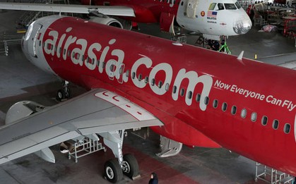 Máy bay AirAsia đến Trung Quốc phải quay đầu do cháy động cơ